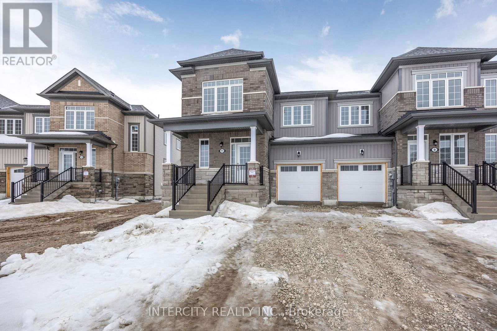11 AVALON DRIVE Image 3