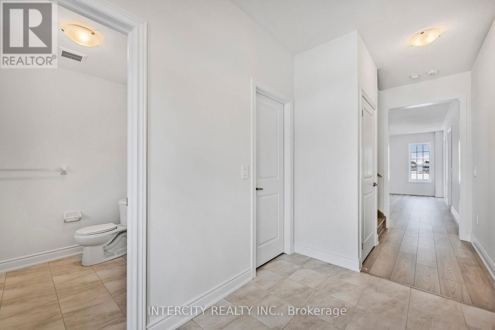 11 AVALON DRIVE Image 34