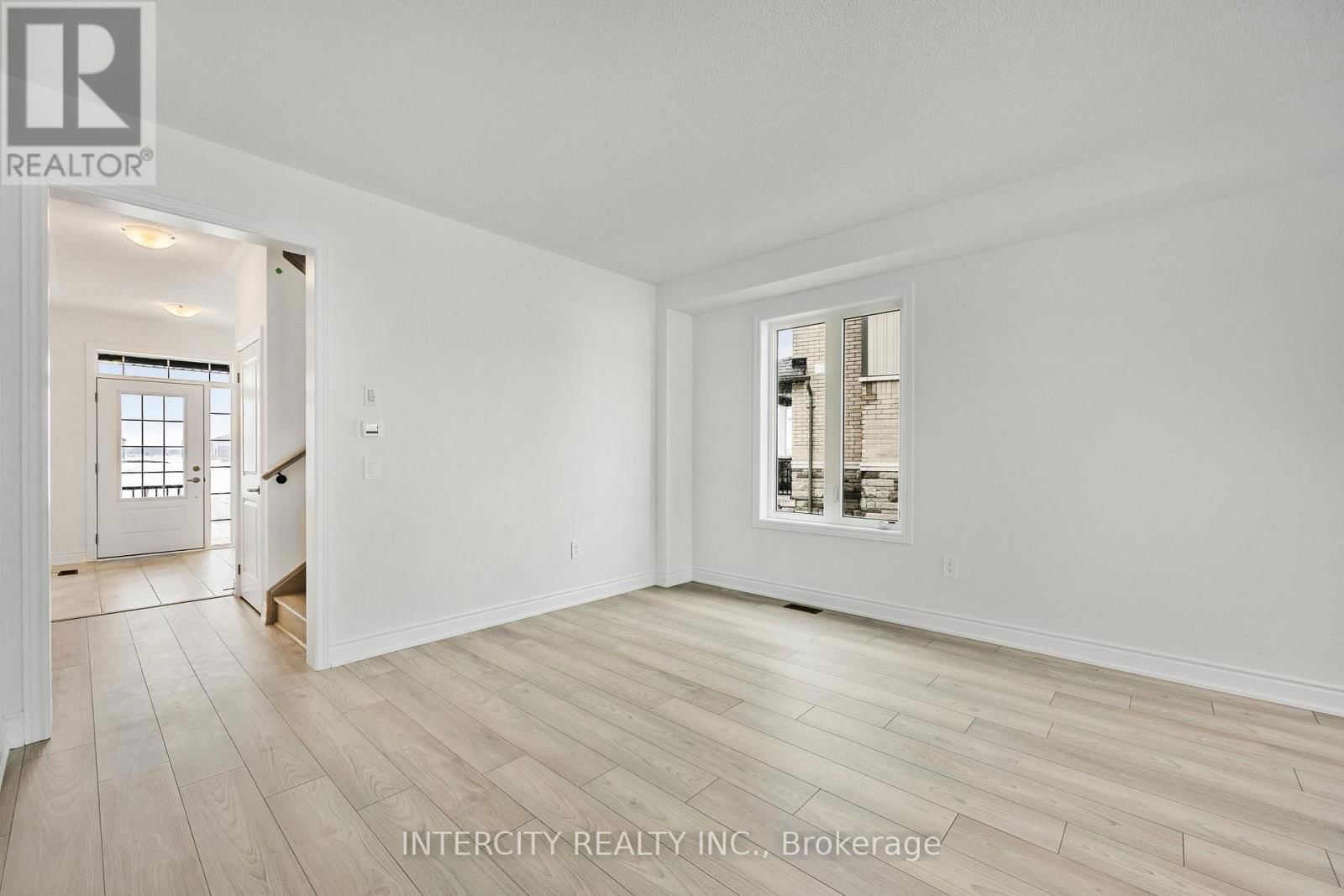 11 AVALON DRIVE Image 36