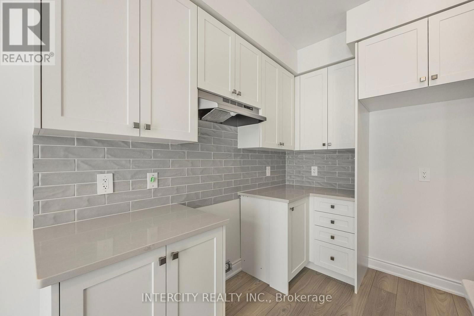 11 AVALON DRIVE Image 13