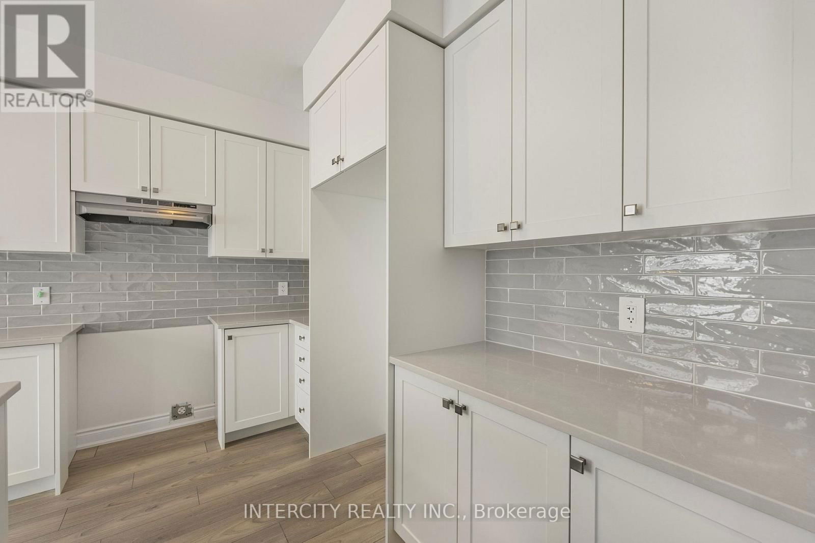 11 AVALON DRIVE Image 14