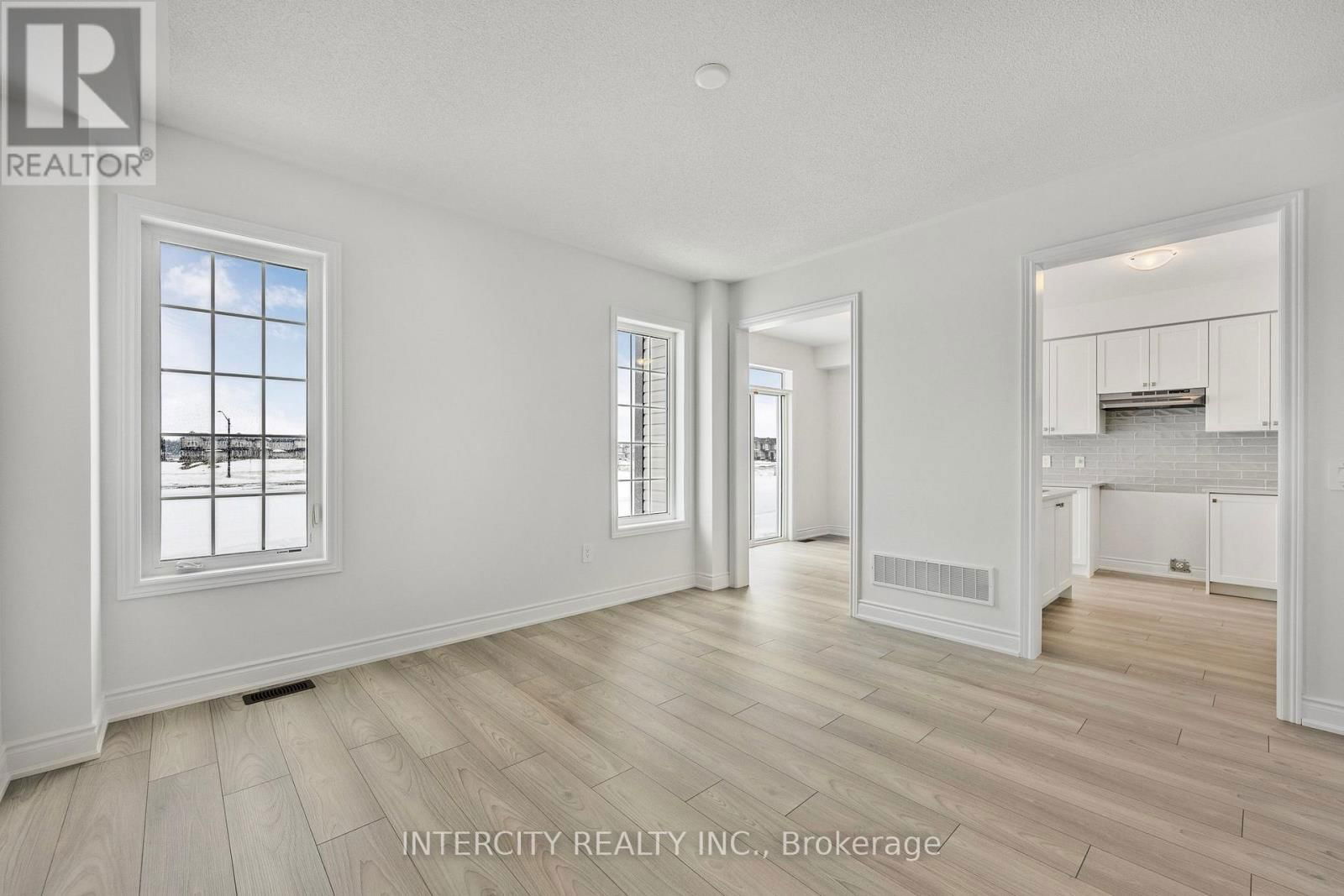 11 AVALON DRIVE Image 19