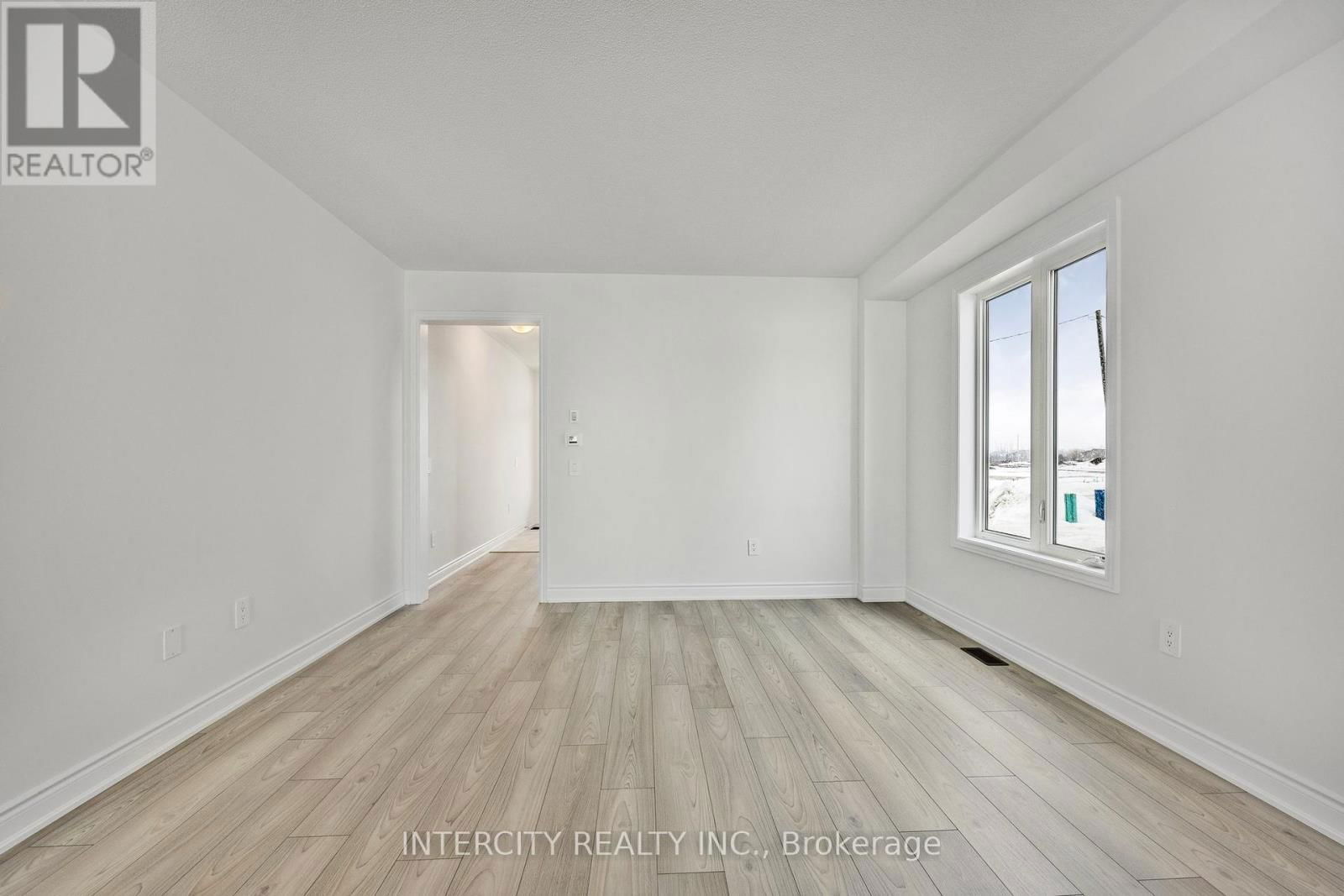 11 AVALON DRIVE Image 37