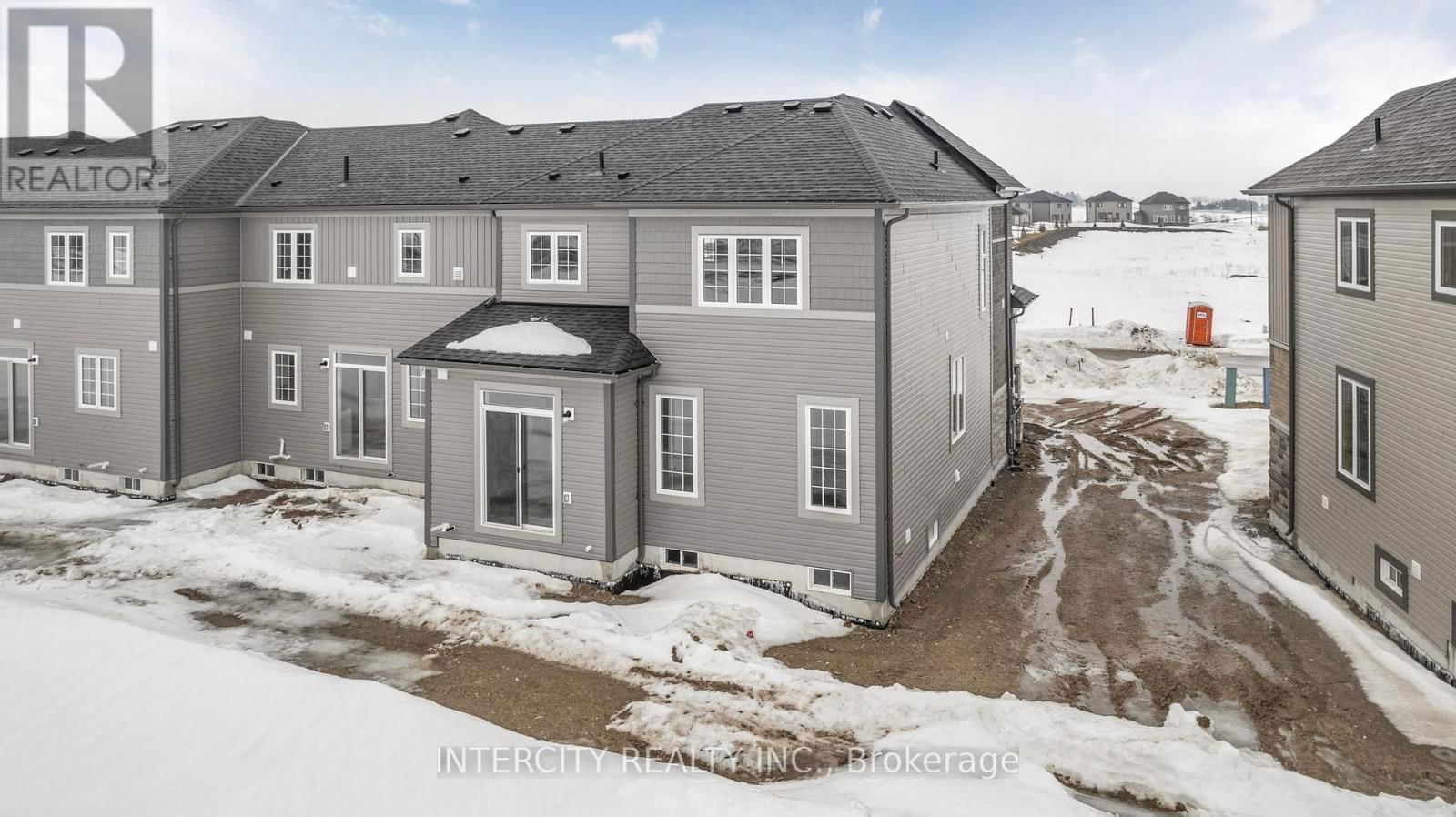 11 AVALON DRIVE Image 39