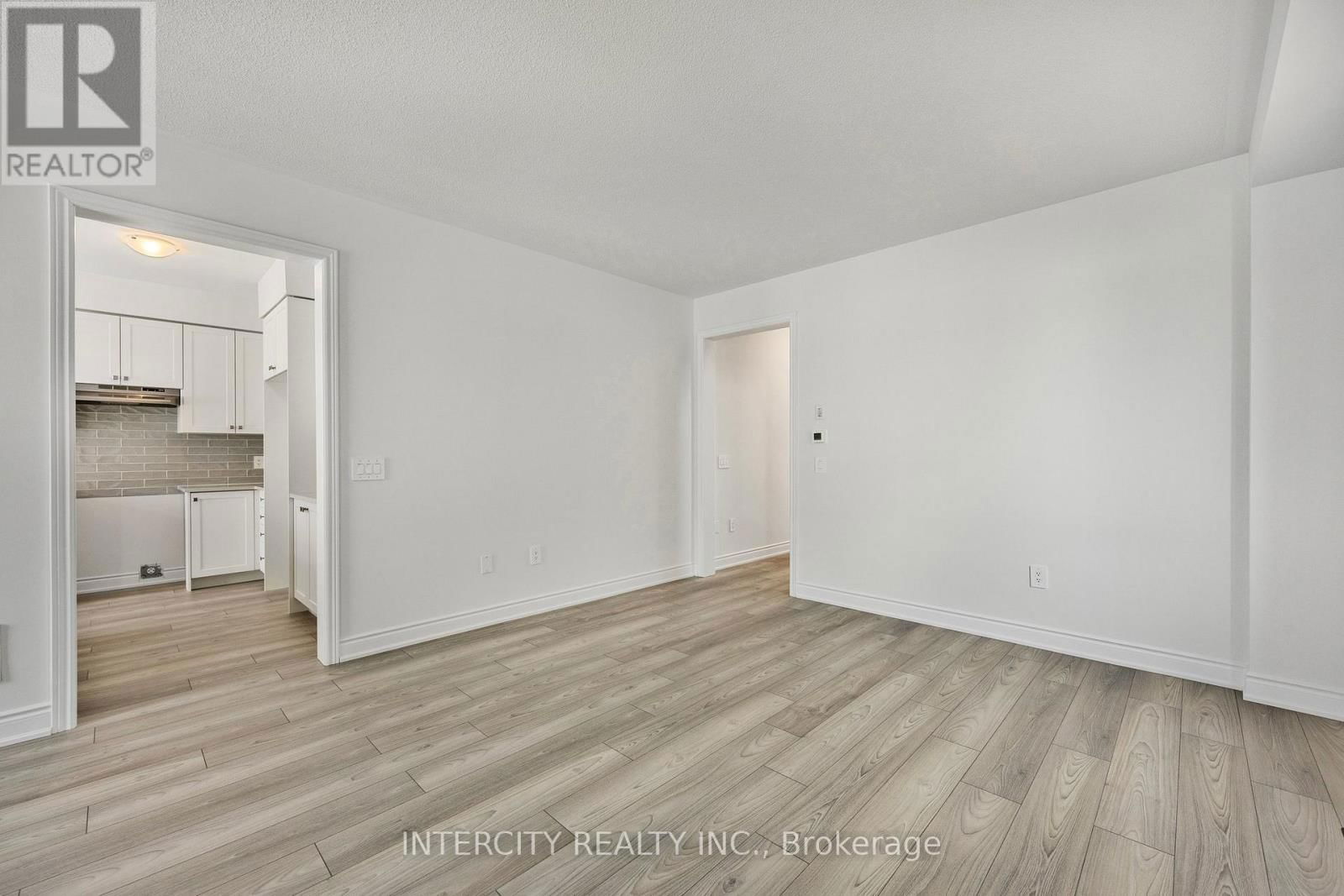 11 AVALON DRIVE Image 6