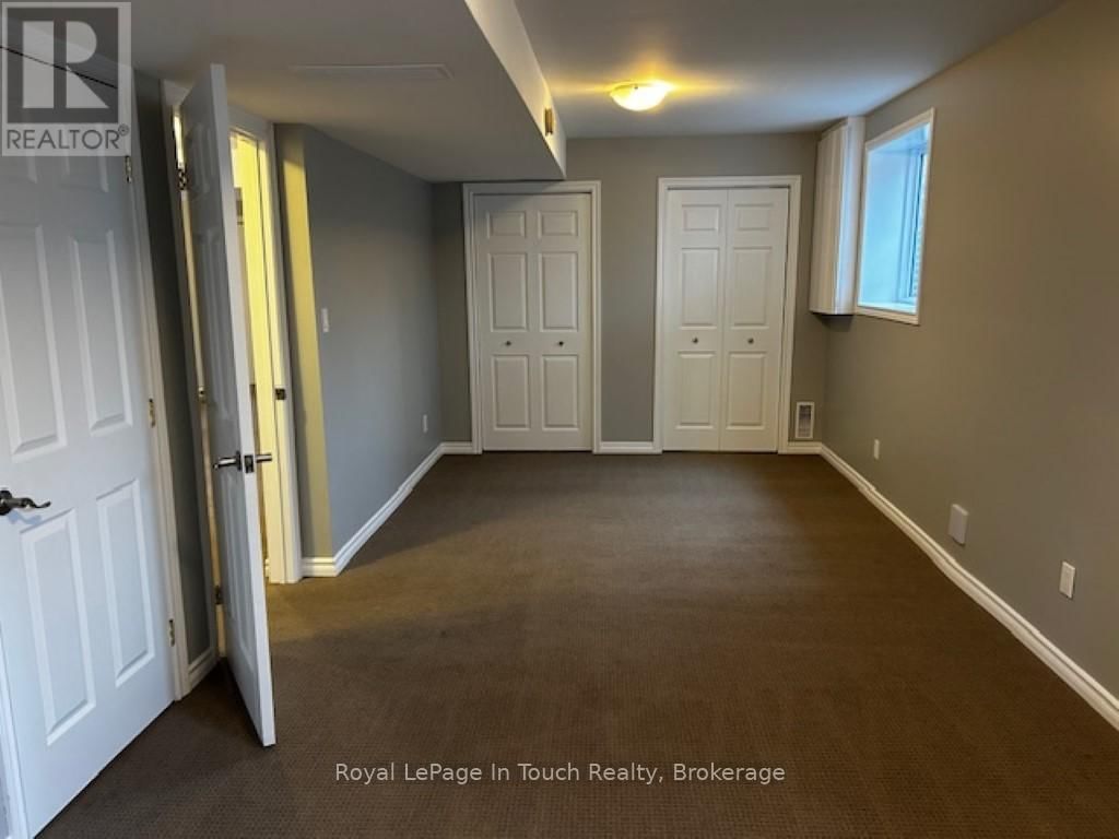 687 MONTREAL STREET Image 18
