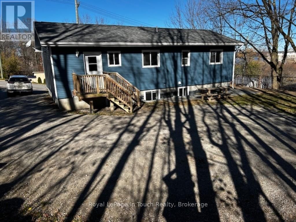 687 MONTREAL STREET Image 2