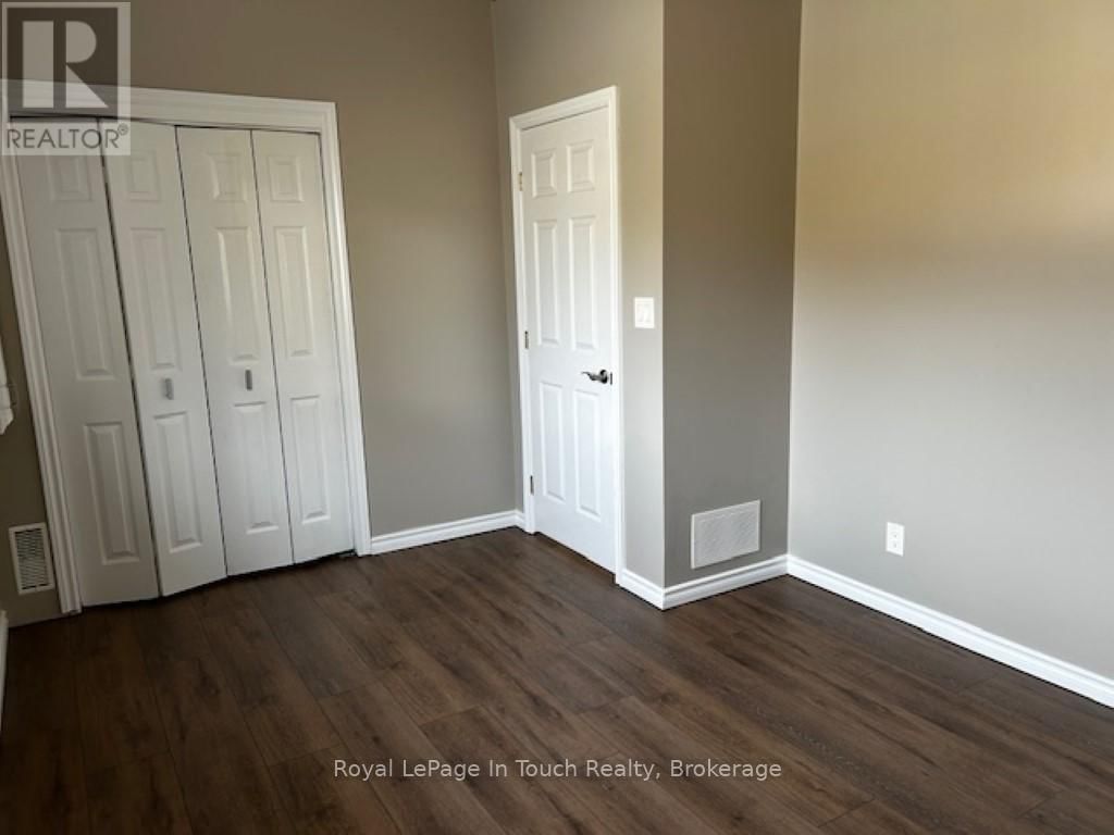 687 MONTREAL STREET Image 9