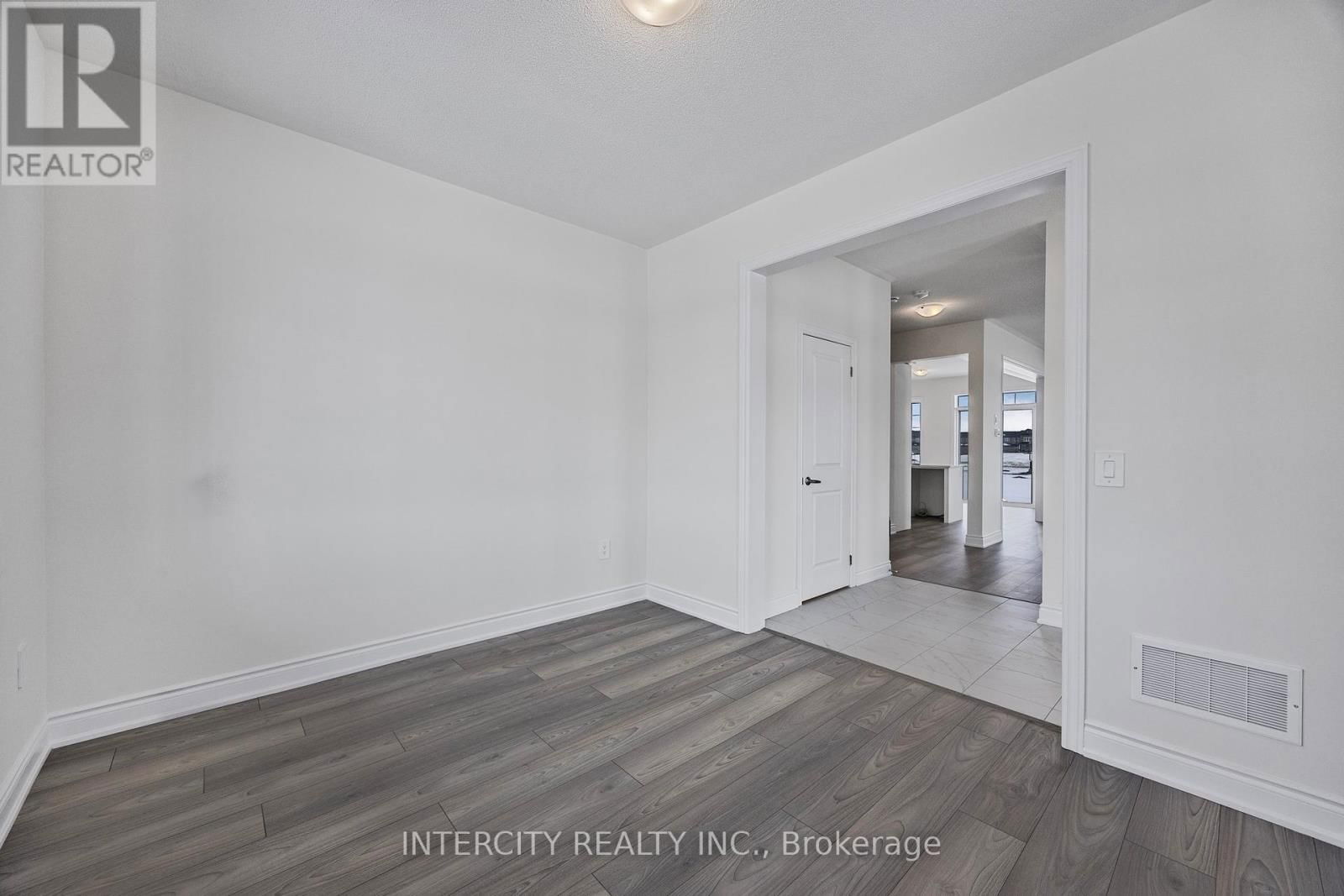 1 AVALON DRIVE Image 10