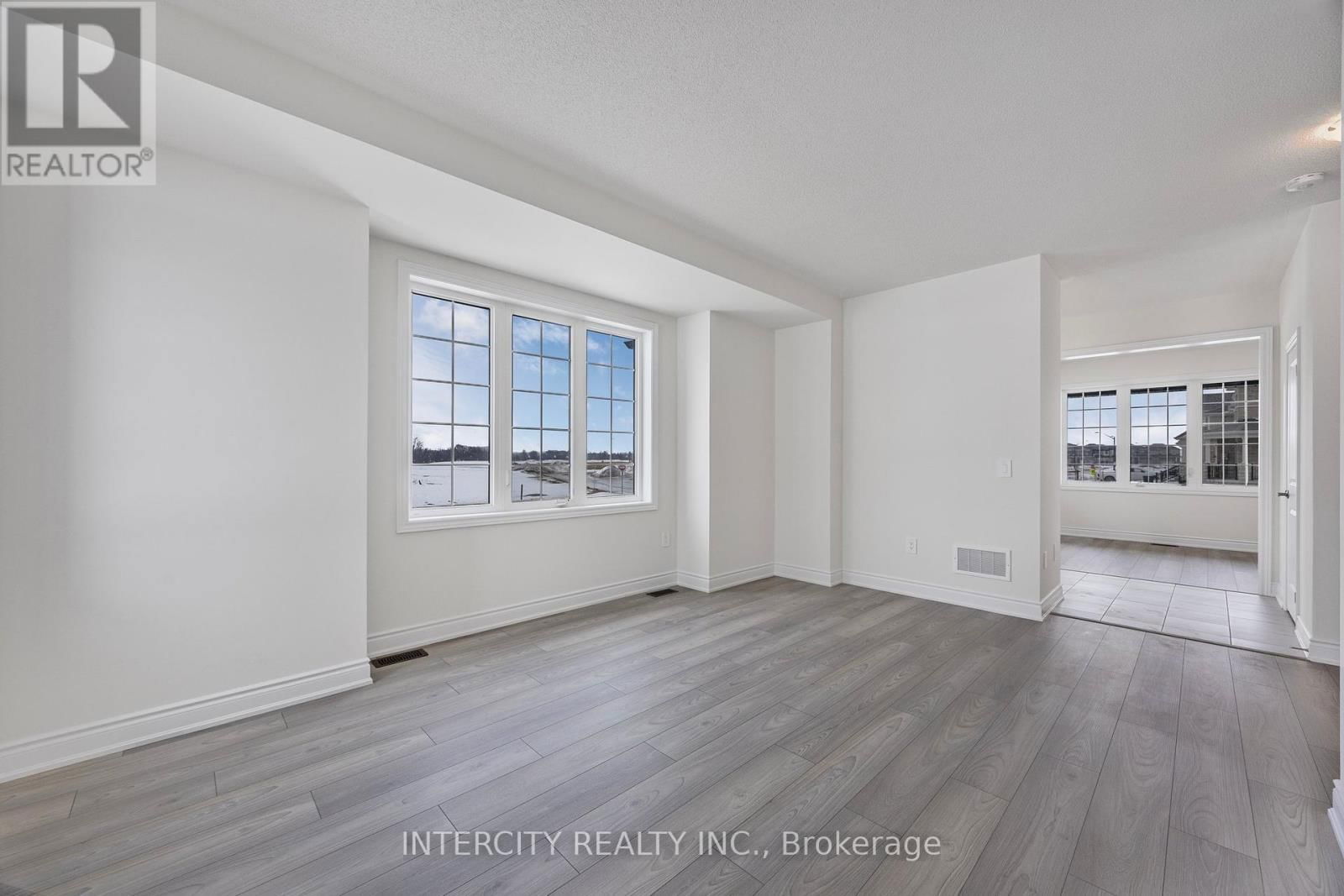 1 AVALON DRIVE Image 13