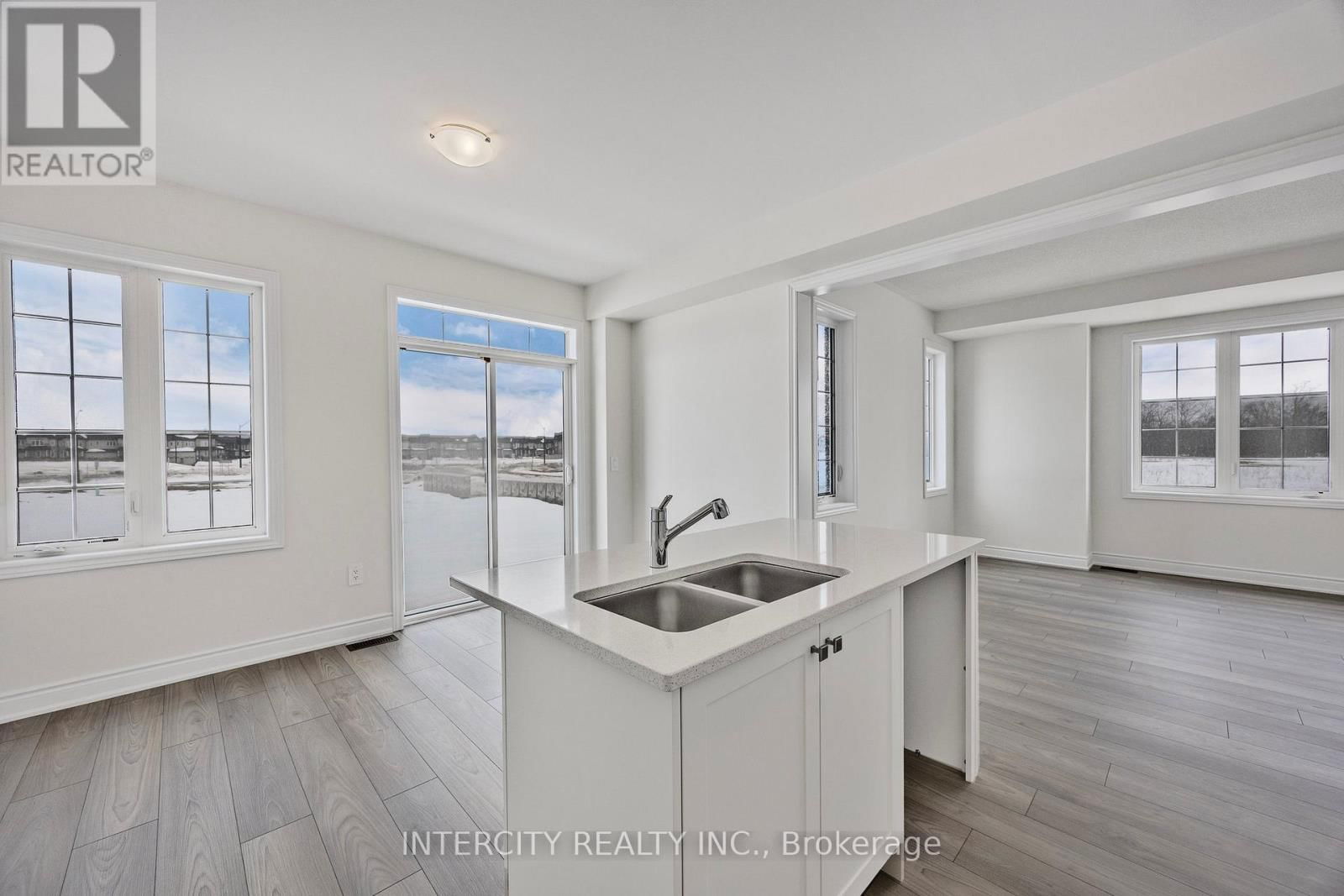 1 AVALON DRIVE Image 21