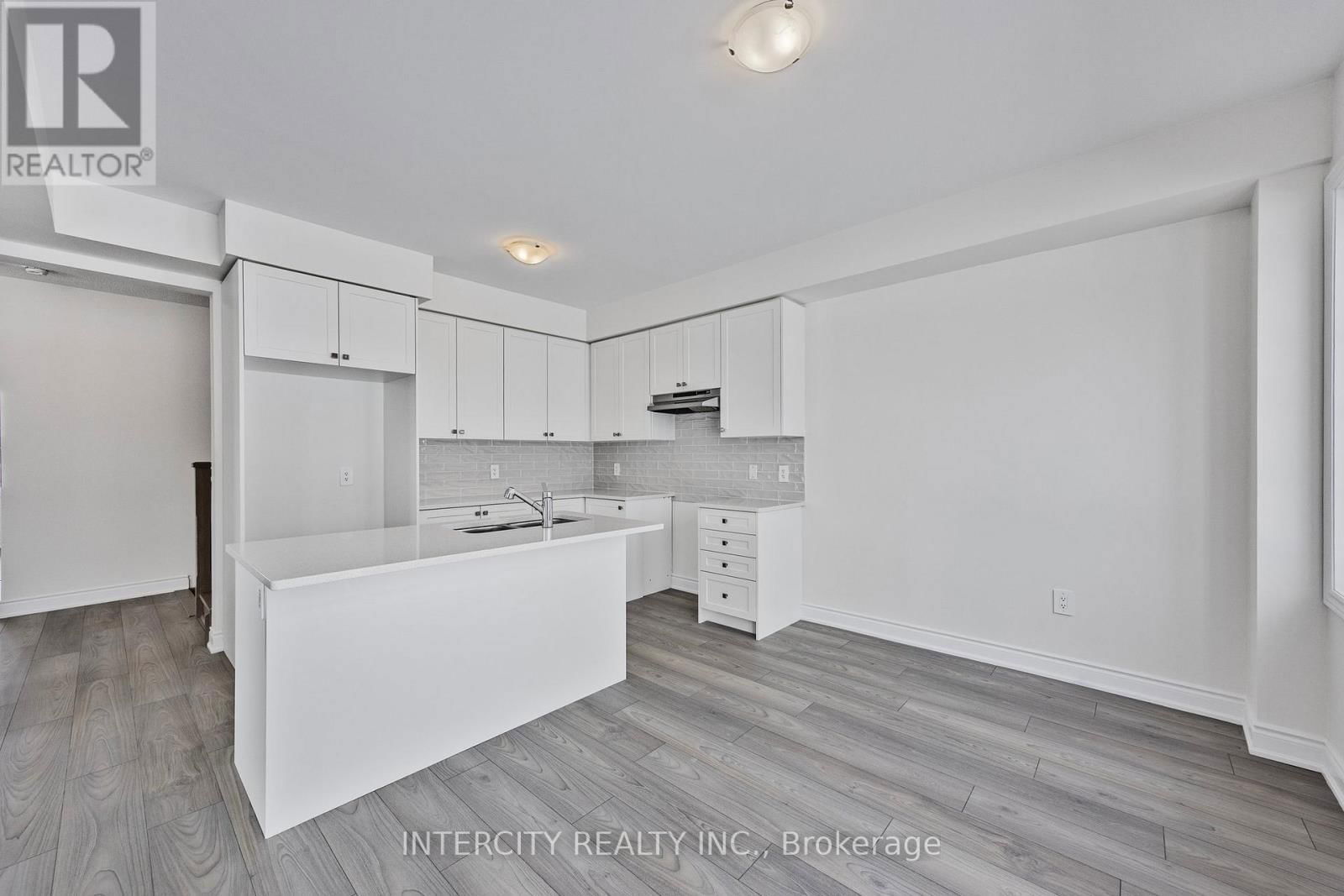 1 AVALON DRIVE Image 24