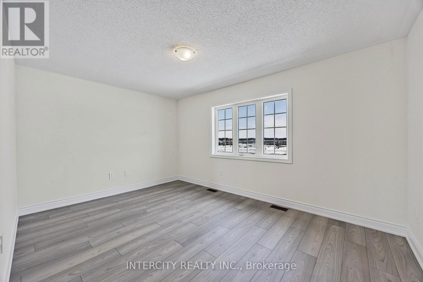 1 AVALON DRIVE Image 28