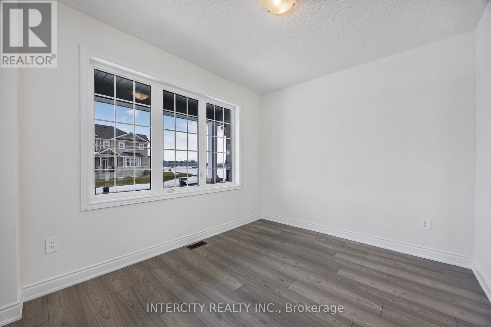 1 AVALON DRIVE Image 9