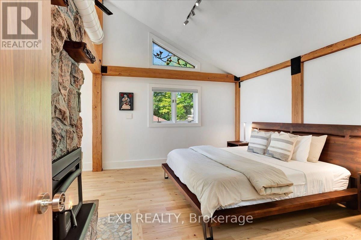 11 CRESTWOOD DRIVE Image 19
