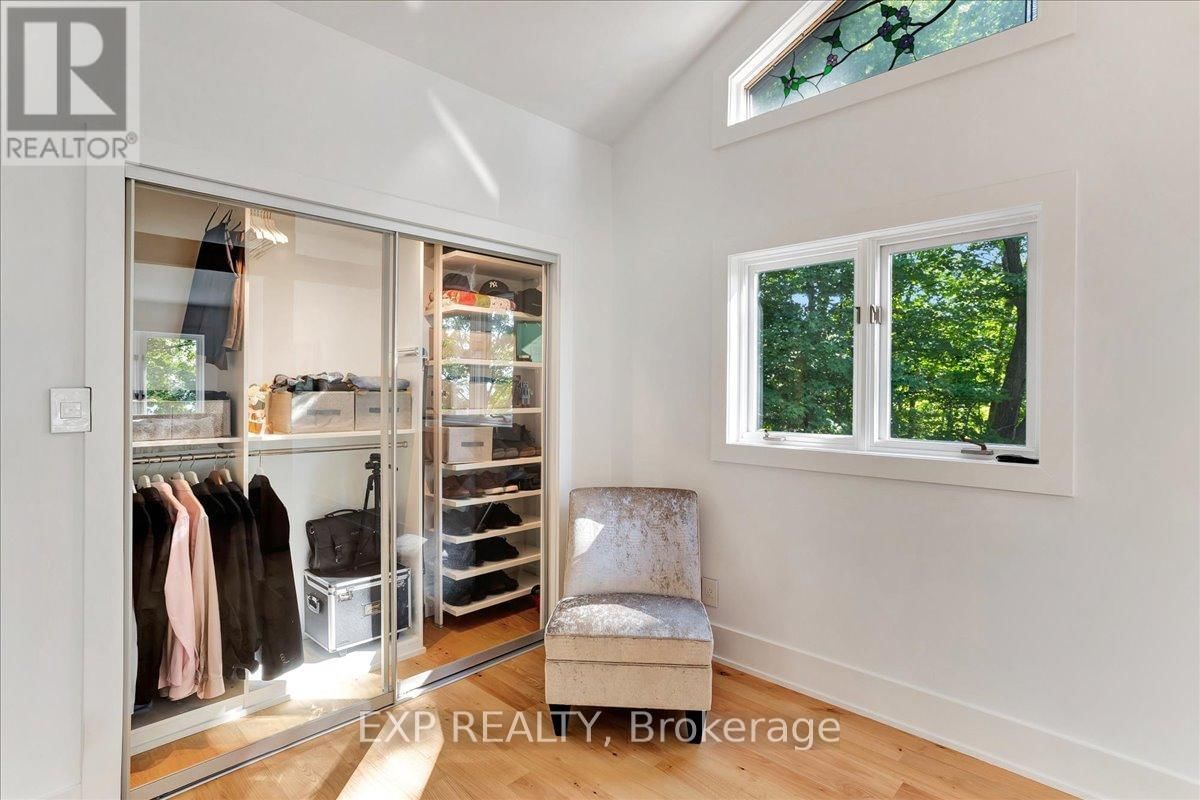 11 CRESTWOOD DRIVE Image 30