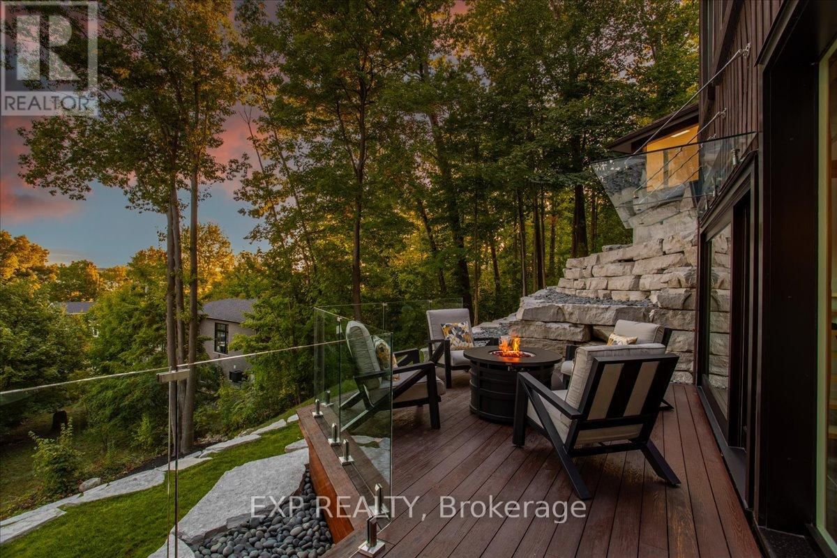 11 CRESTWOOD DRIVE Image 48