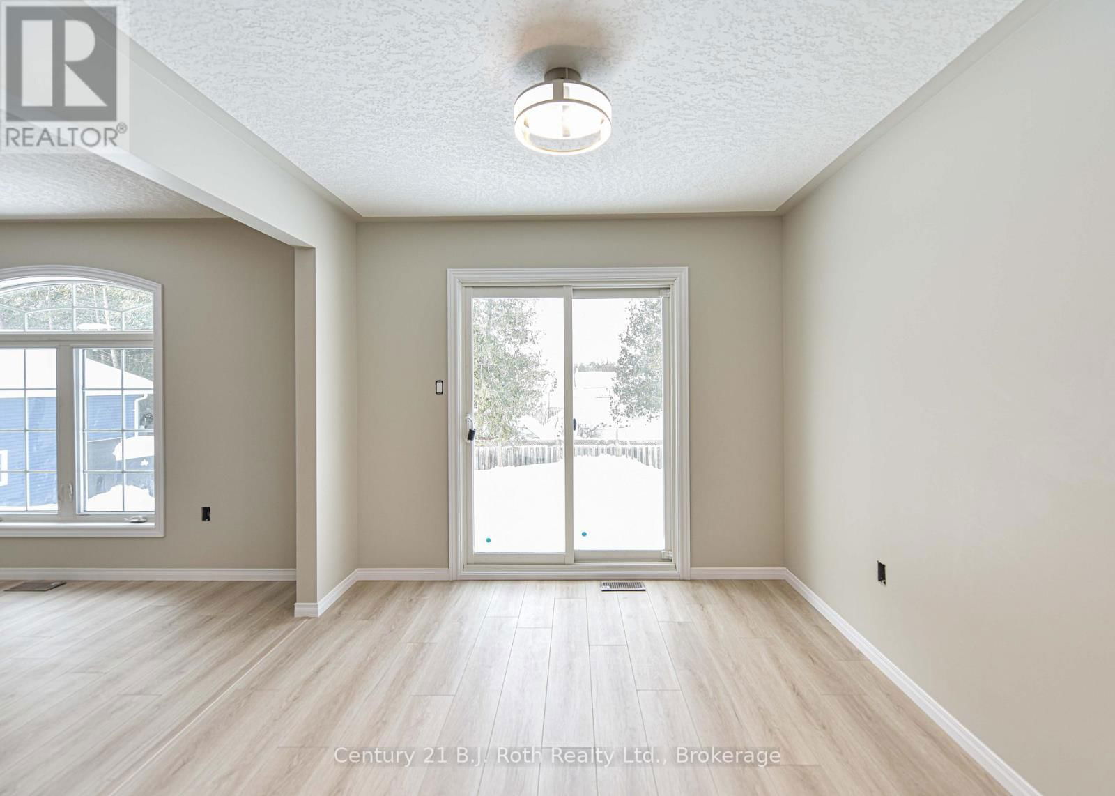 3382 AZCONA AVENUE Image 16