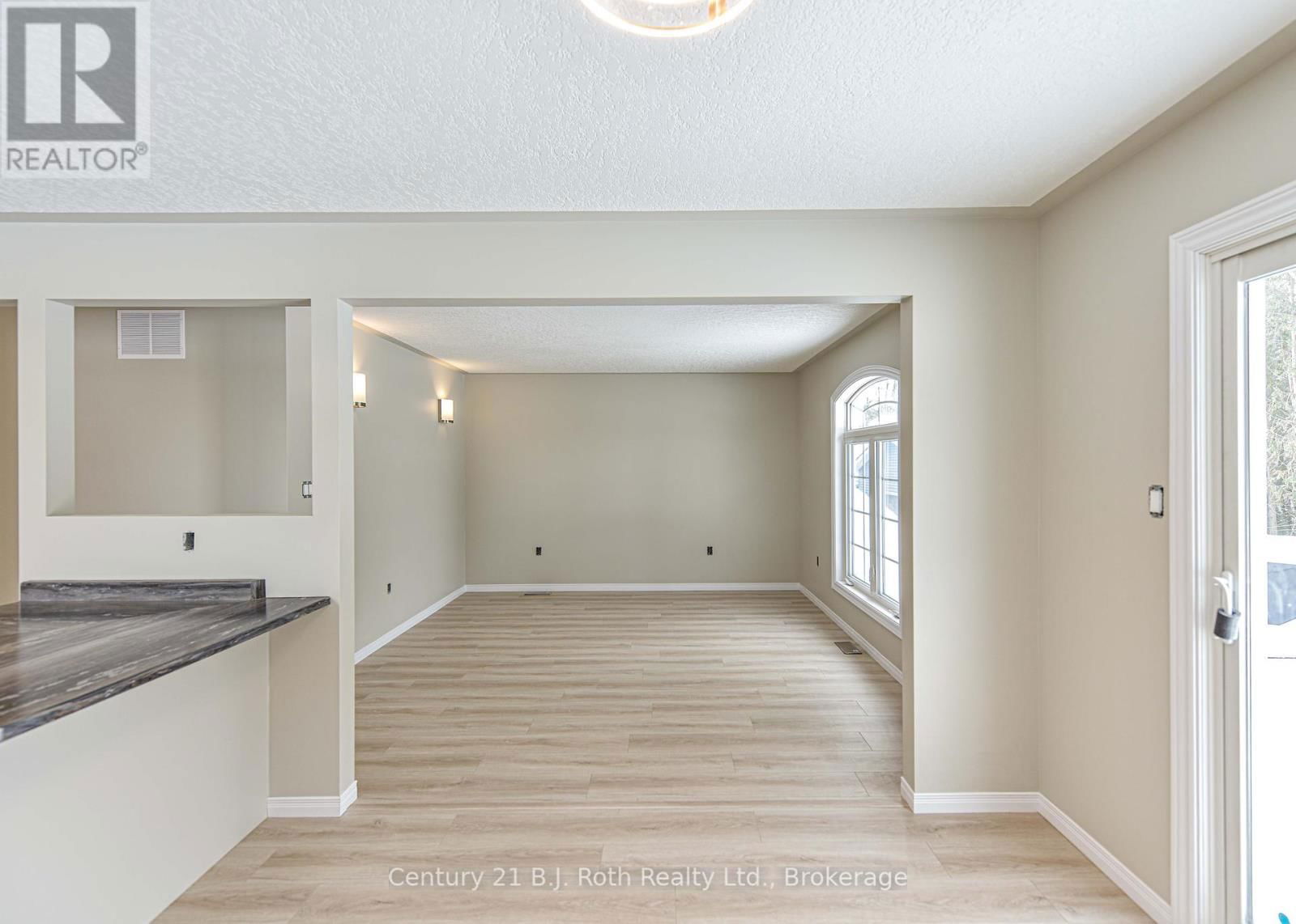 3382 AZCONA AVENUE Image 17
