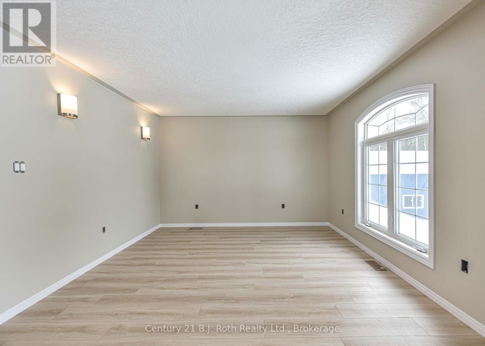 3382 AZCONA AVENUE Image 18