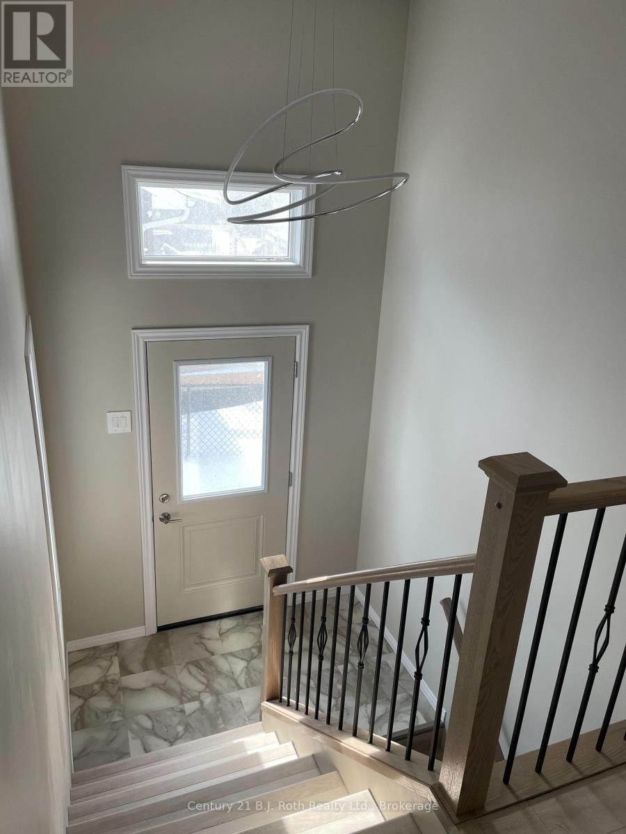 3382 AZCONA AVENUE Image 27