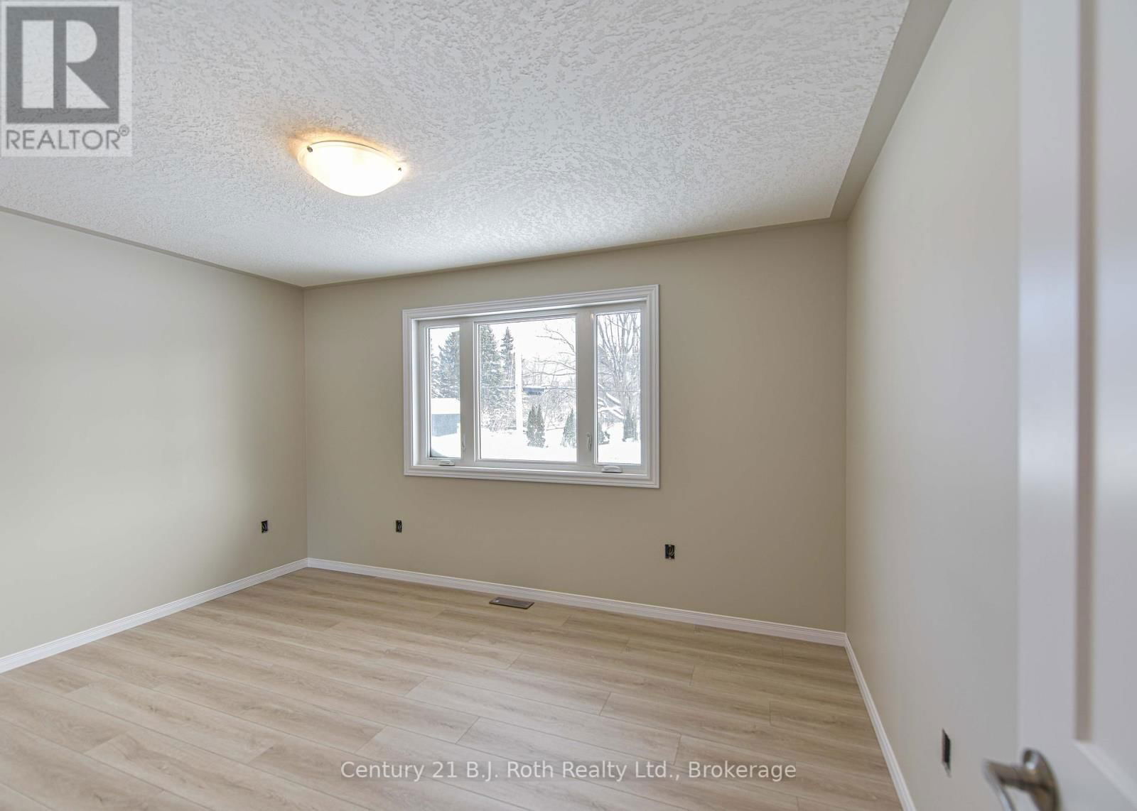 3382 AZCONA AVENUE Image 4
