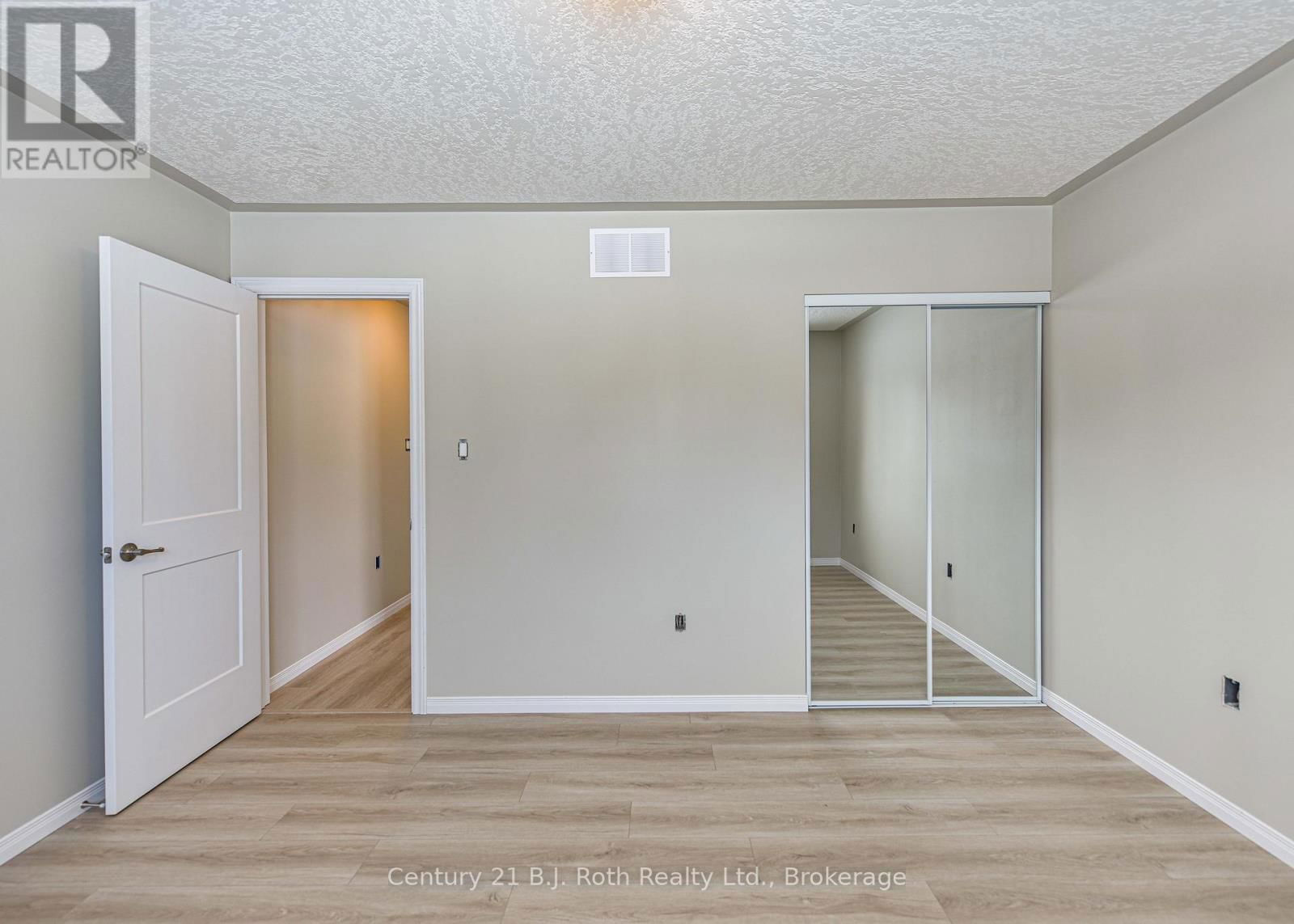 3382 AZCONA AVENUE Image 7