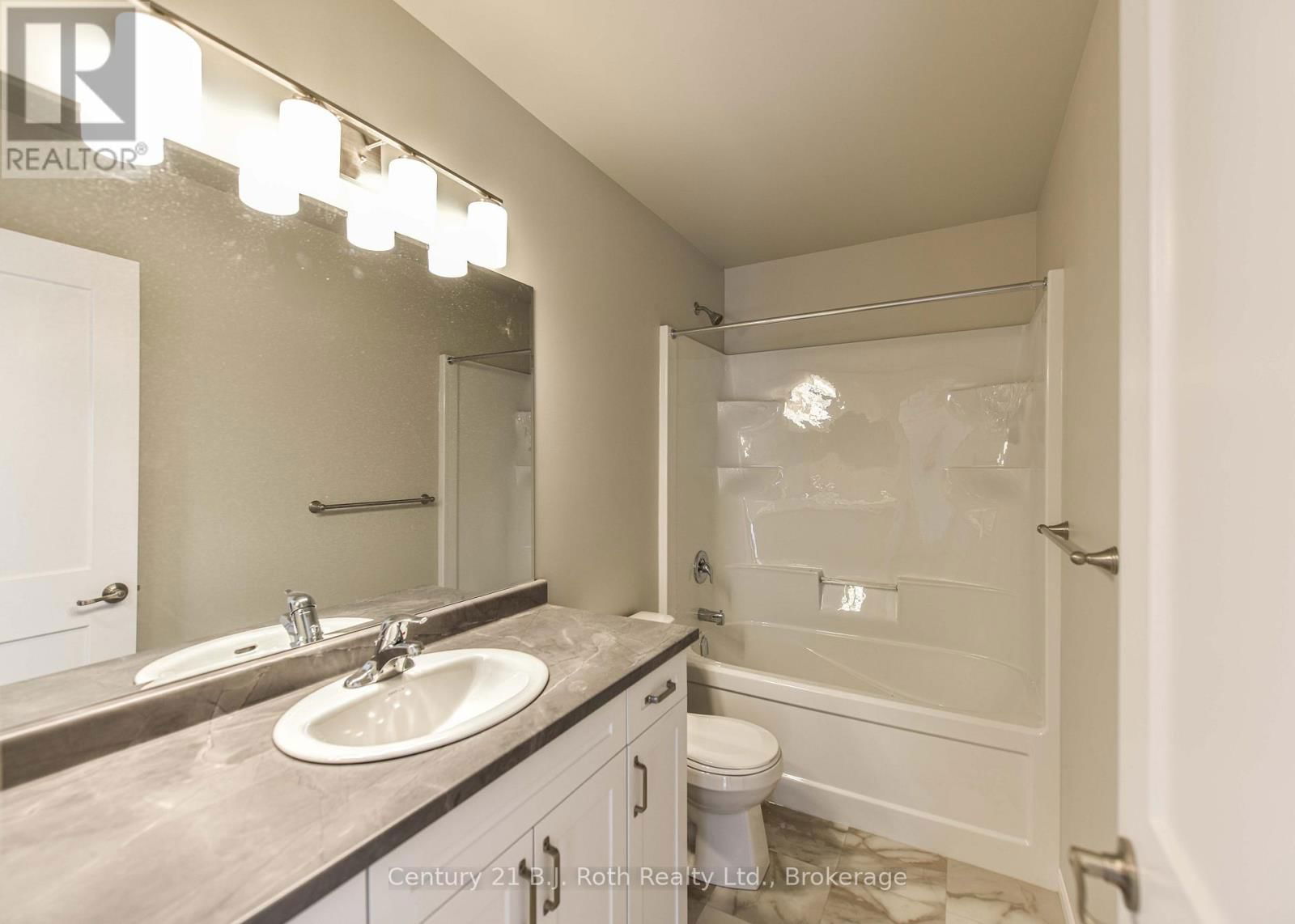 3382 AZCONA AVENUE Image 9