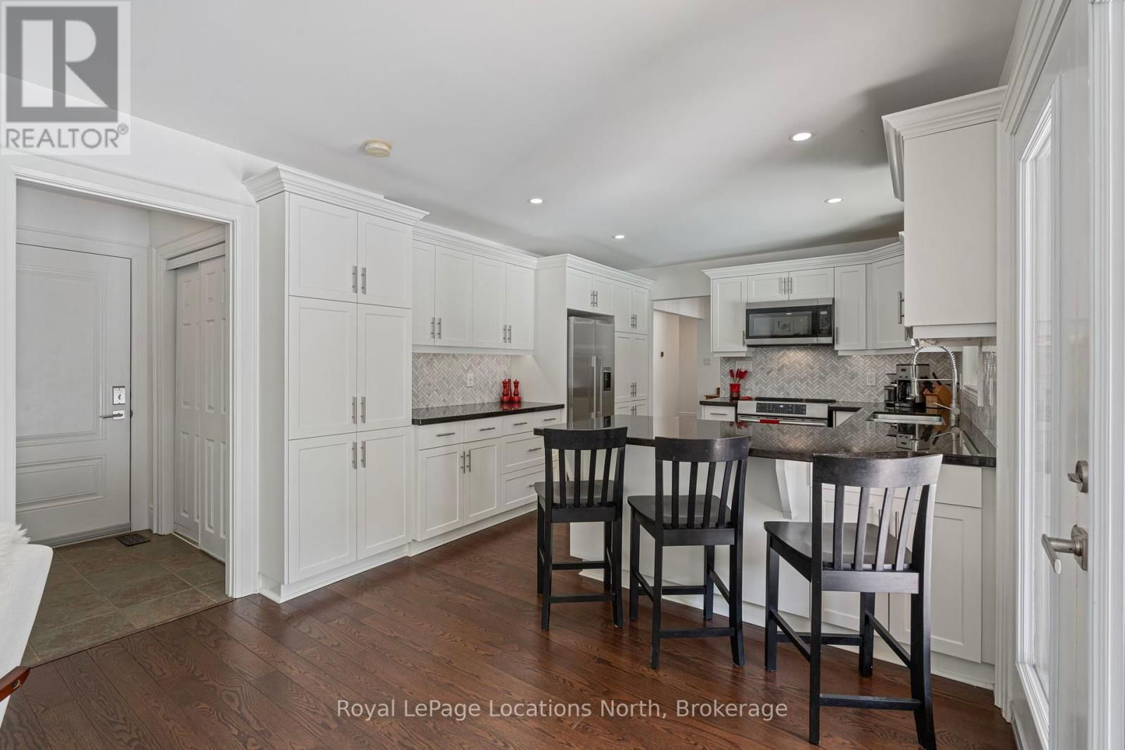 60 LOCKHART ROAD Image 12