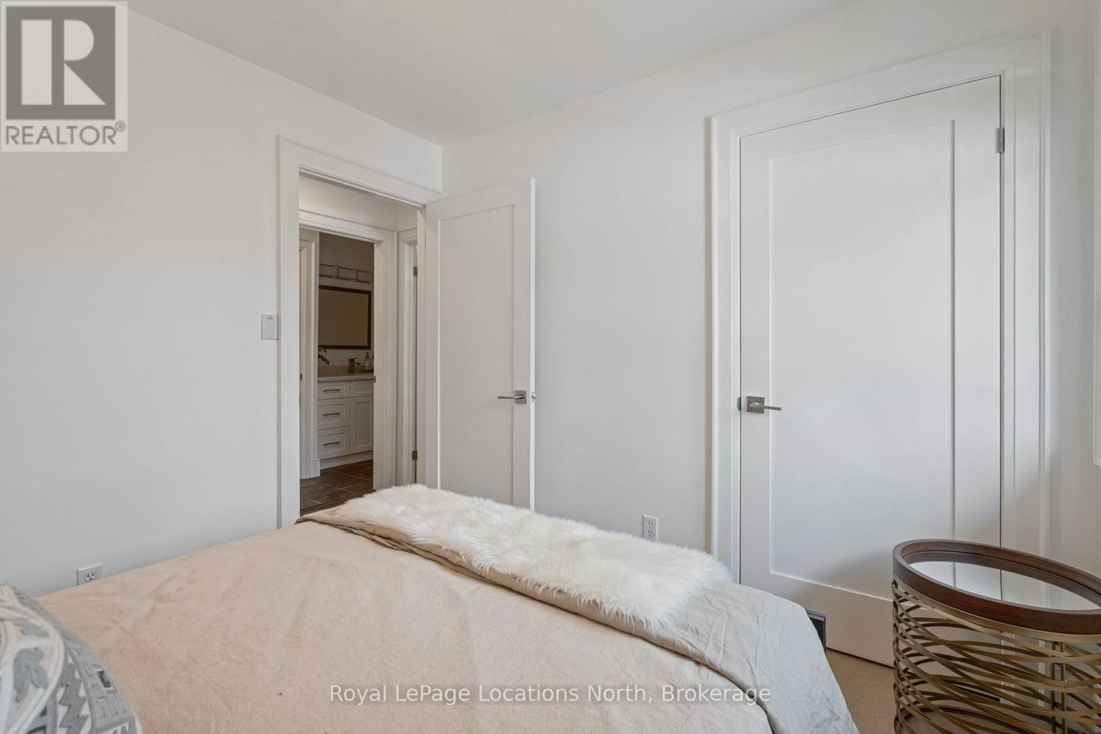 60 LOCKHART ROAD Image 23