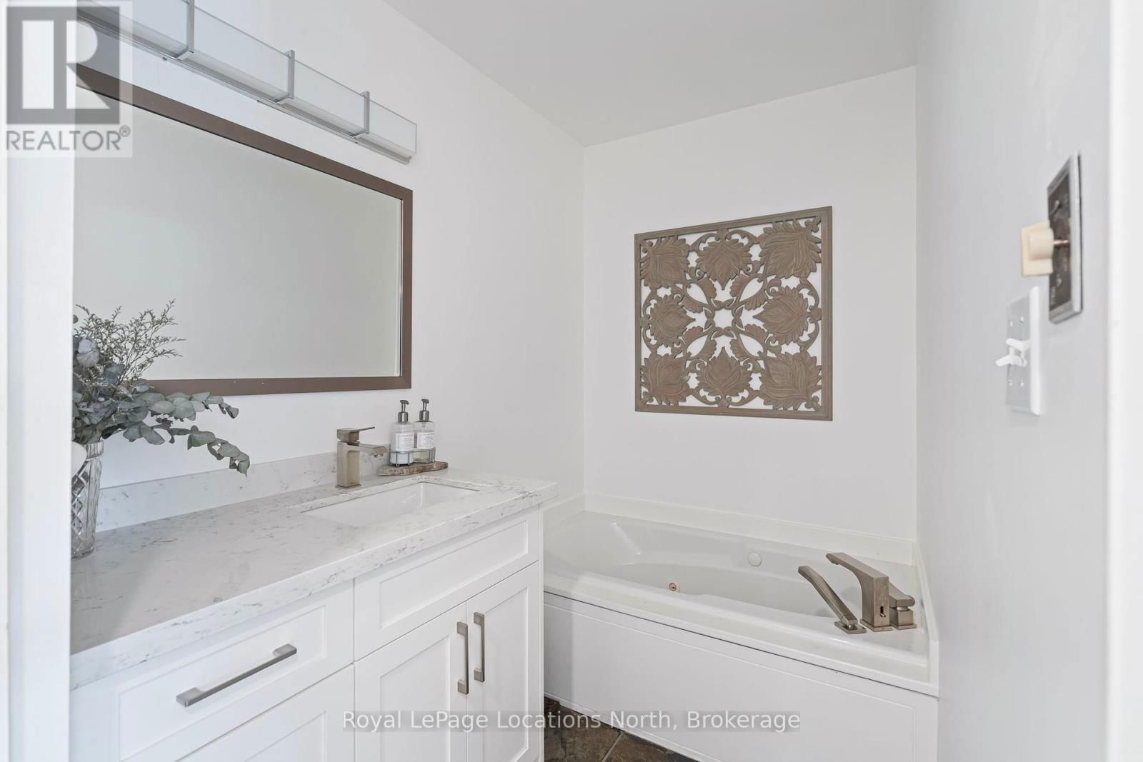 60 LOCKHART ROAD Image 24