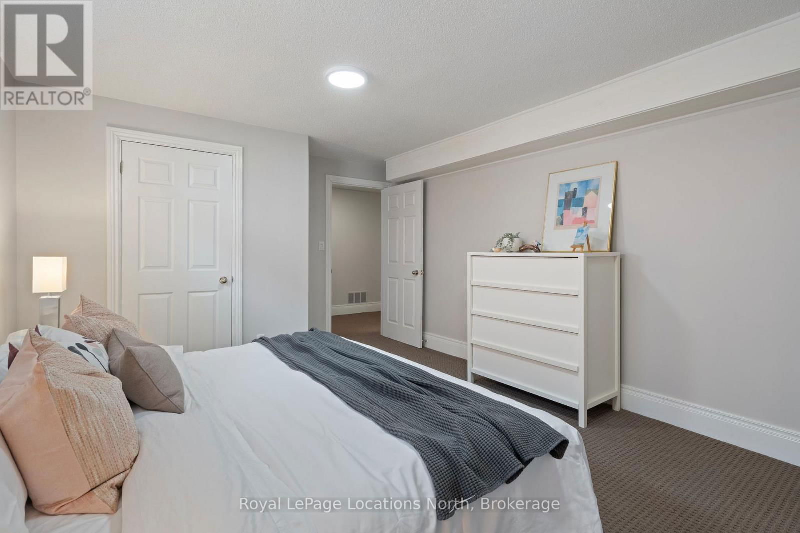 60 LOCKHART ROAD Image 32