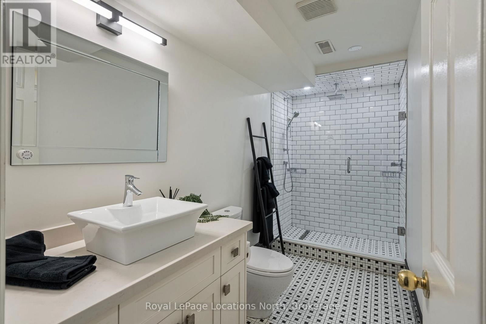 60 LOCKHART ROAD Image 33