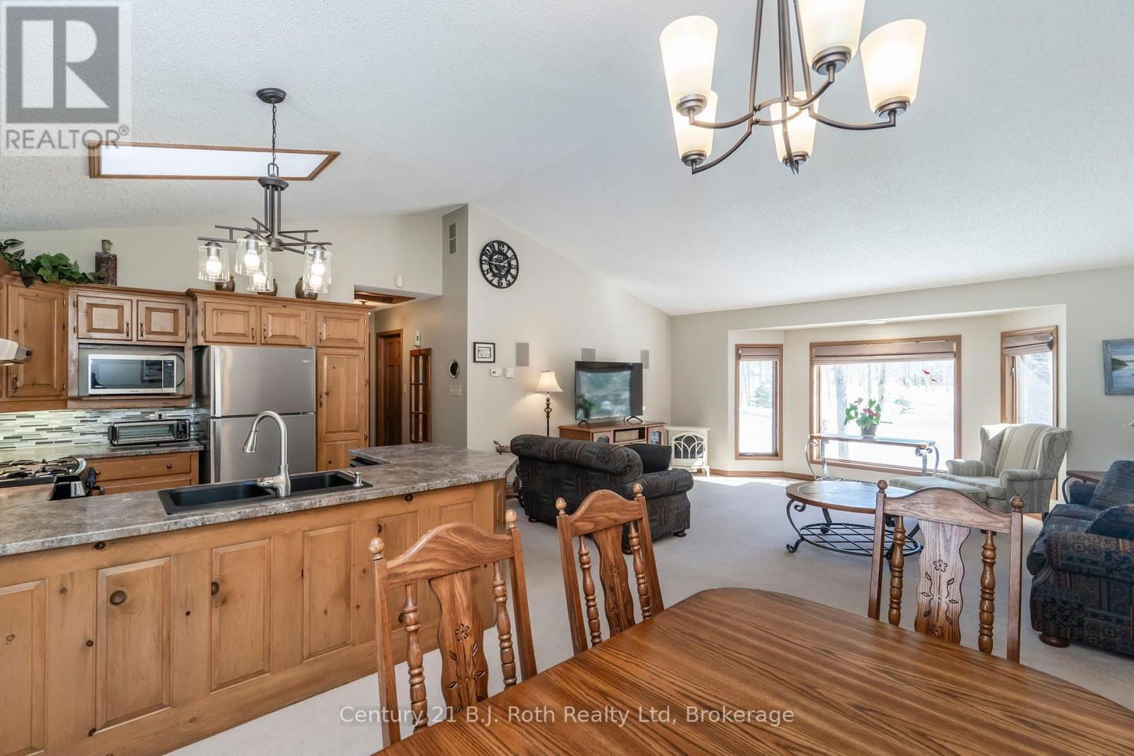 100 TALL PINES DRIVE Image 13
