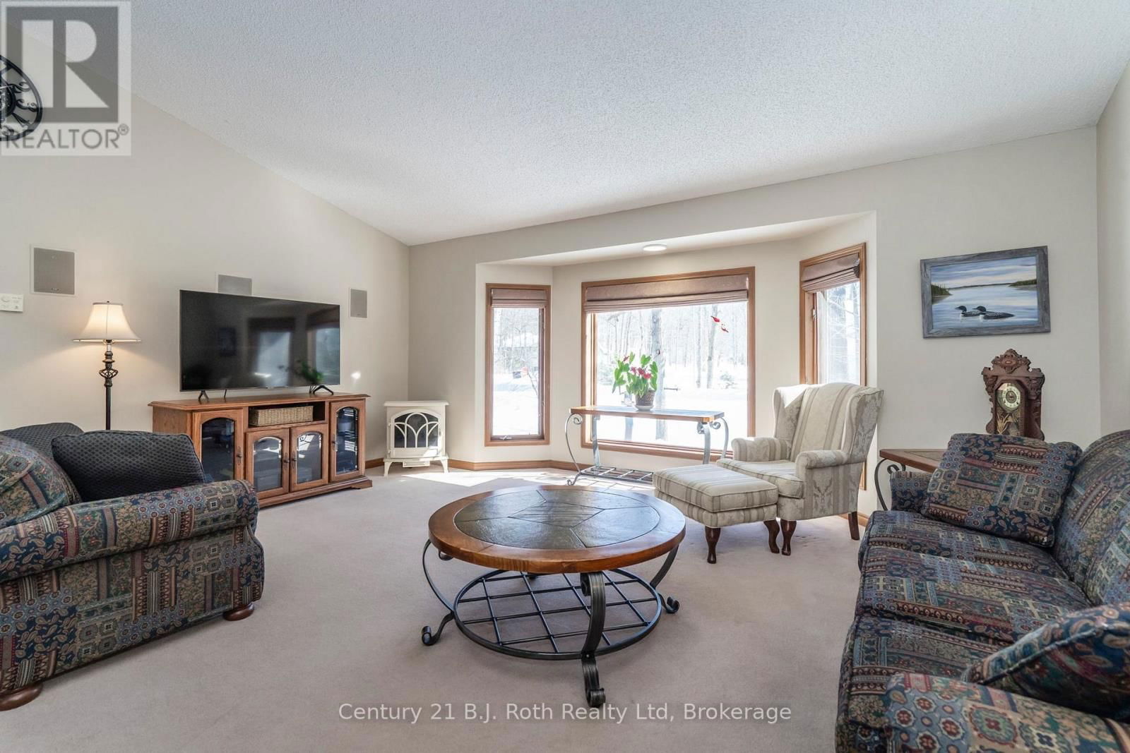 100 TALL PINES DRIVE Image 15