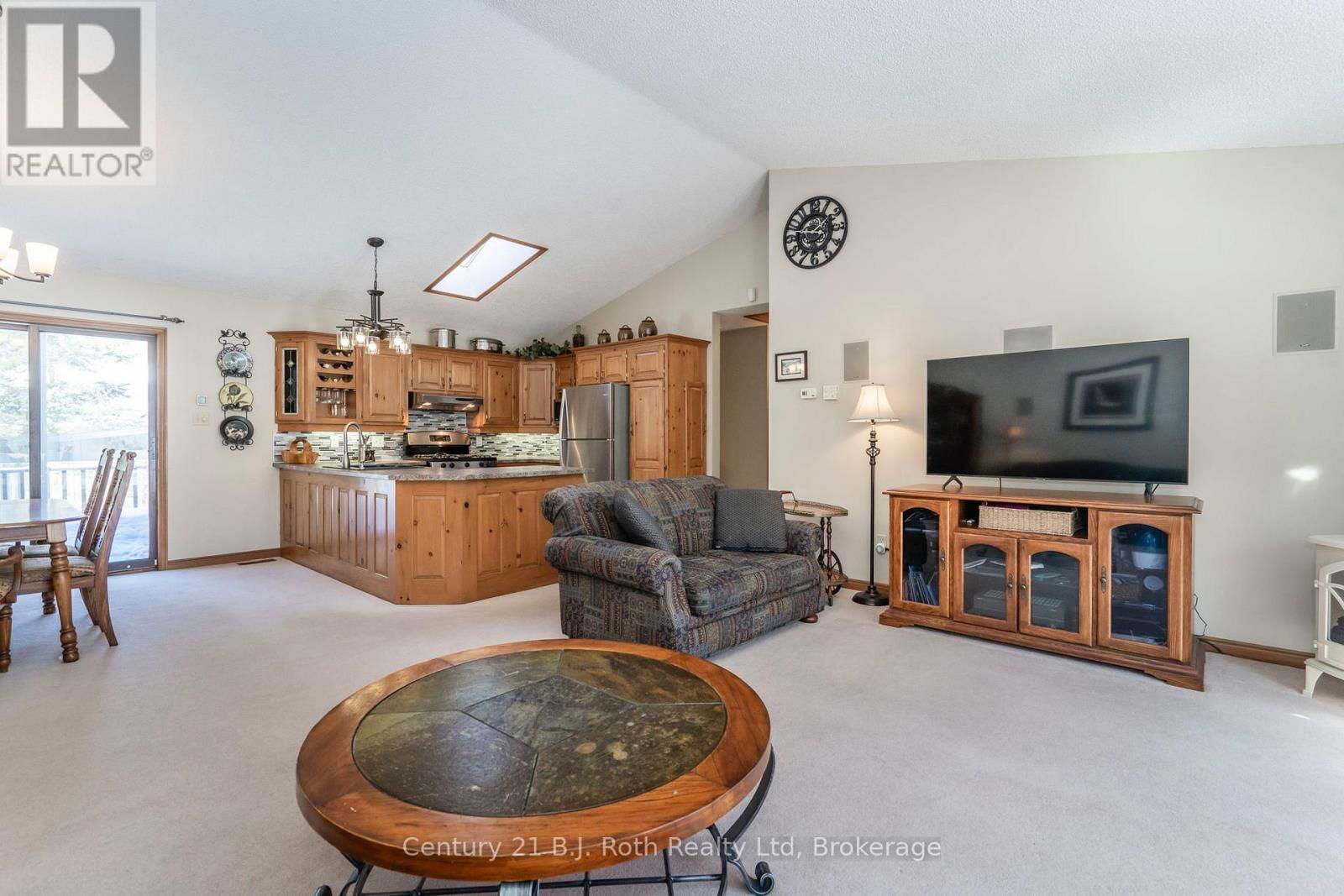 100 TALL PINES DRIVE Image 16
