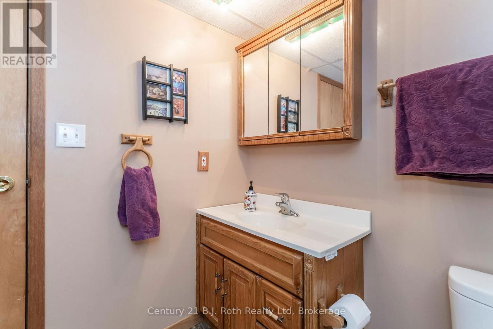 100 TALL PINES DRIVE Image 37