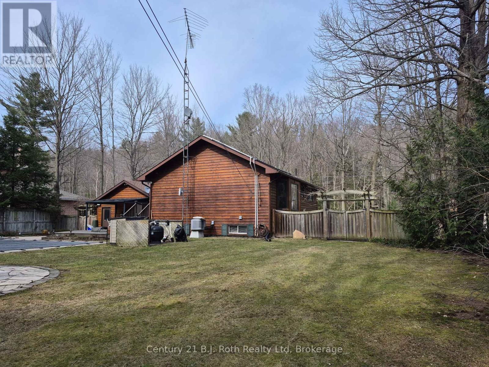 100 TALL PINES DRIVE Image 42