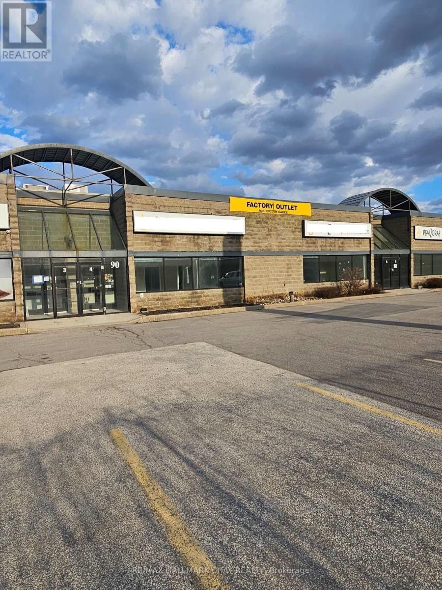 3 - 90 SAUNDERS ROAD Image 1
