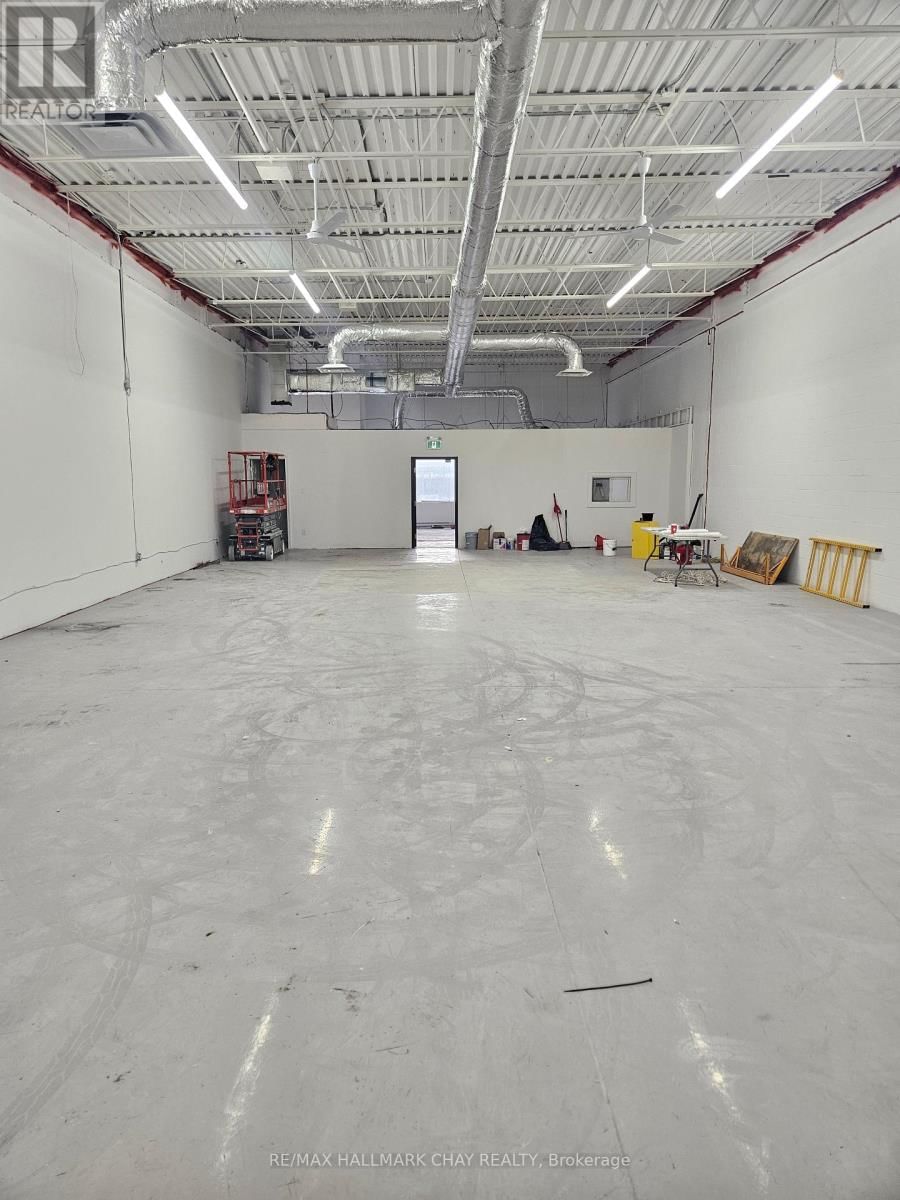 3 - 90 SAUNDERS ROAD Image 4
