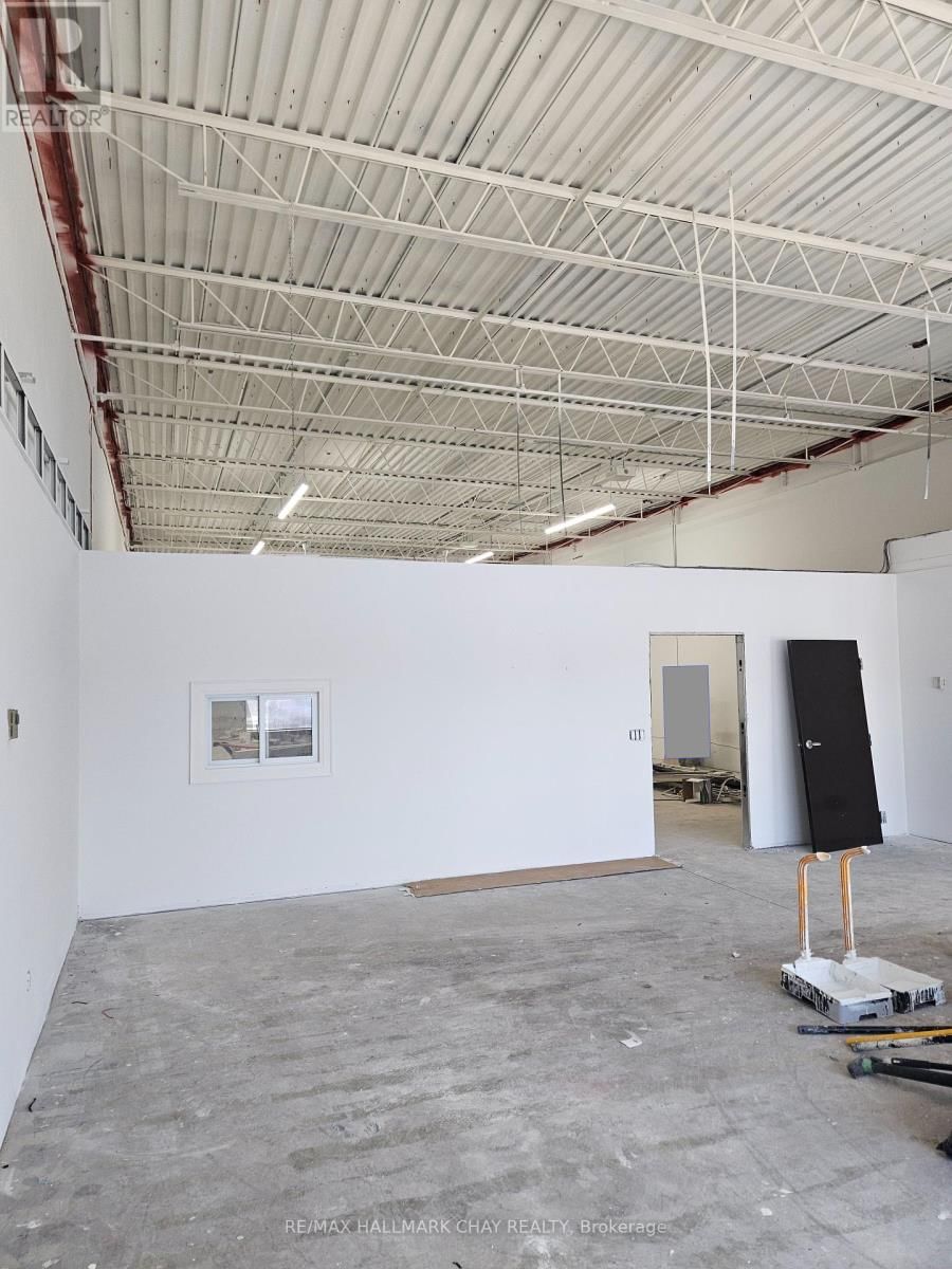 3 - 90 SAUNDERS ROAD Image 7
