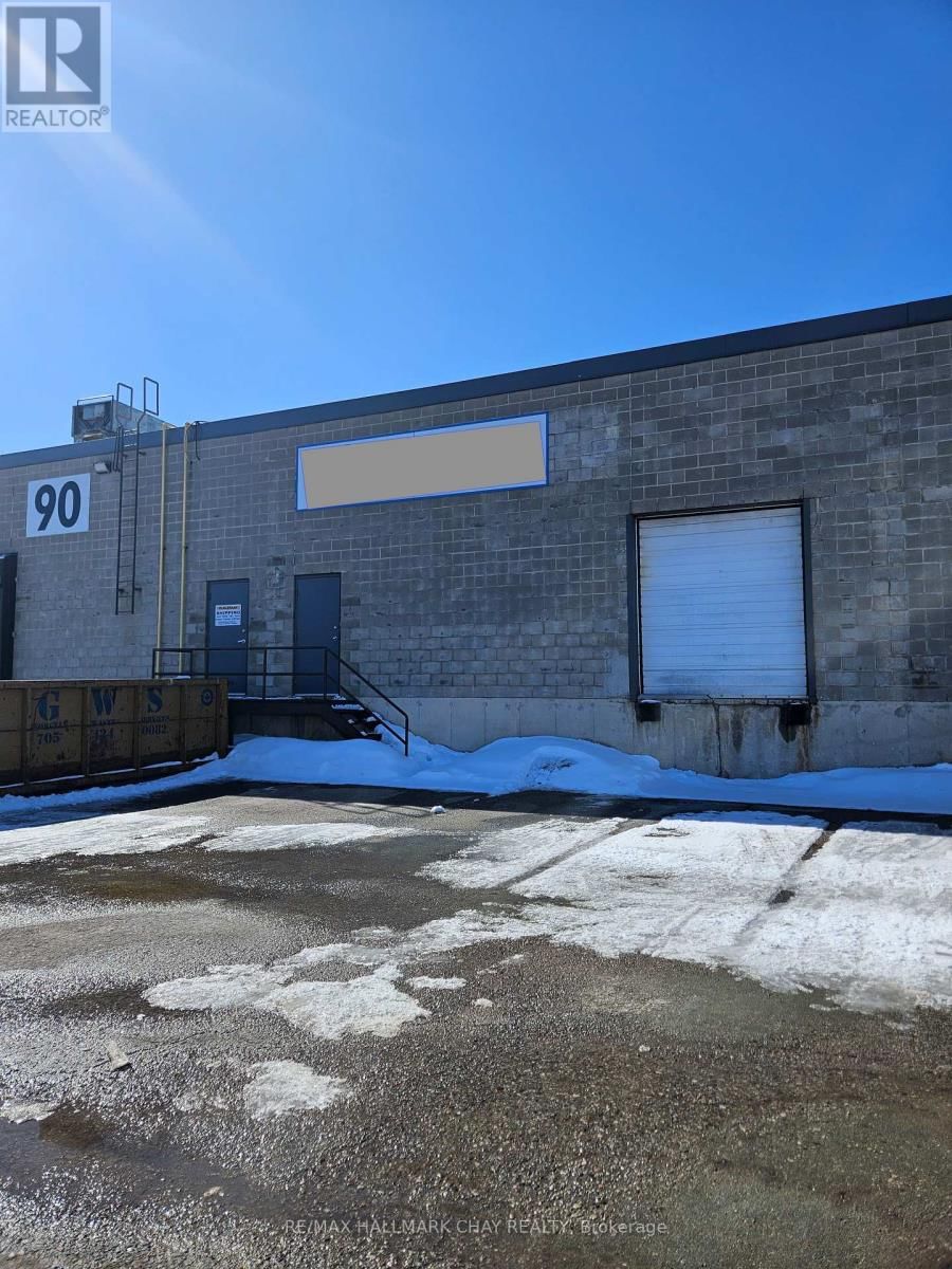 3 - 90 SAUNDERS ROAD Image 9