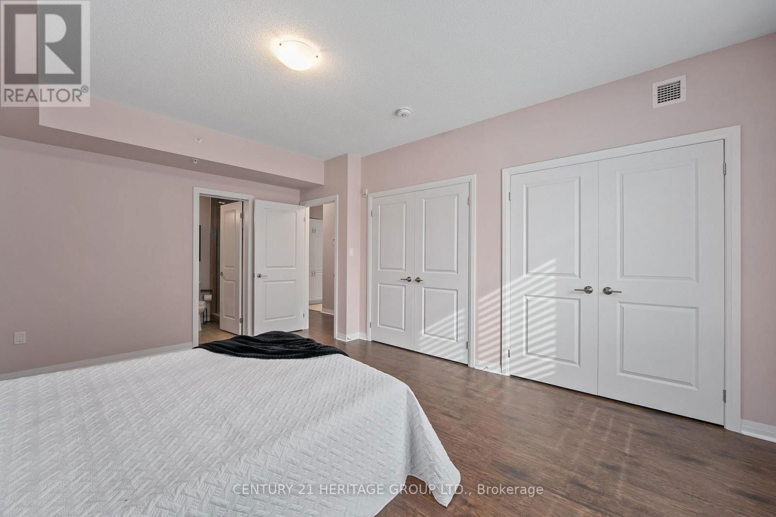 201 - 306 ESSA ROAD Image 17