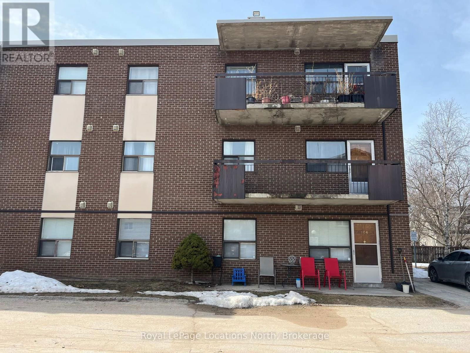 204 - 173 EIGHTH STREET Image 16