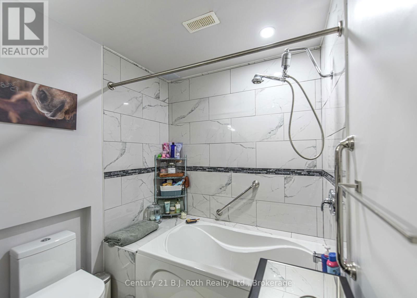 4035 CANAL ROAD Image 33