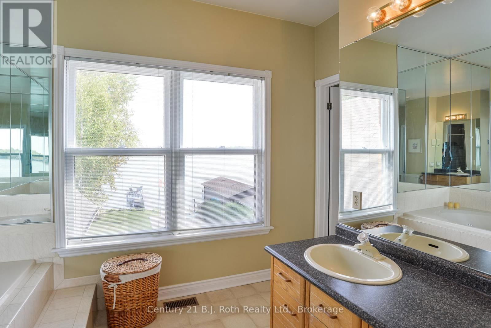 624 HIGH STREET Image 27
