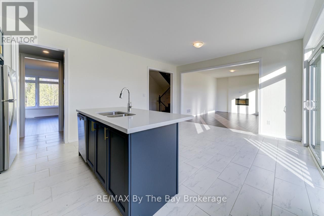 206 MAPLESIDE DRIVE Image 11