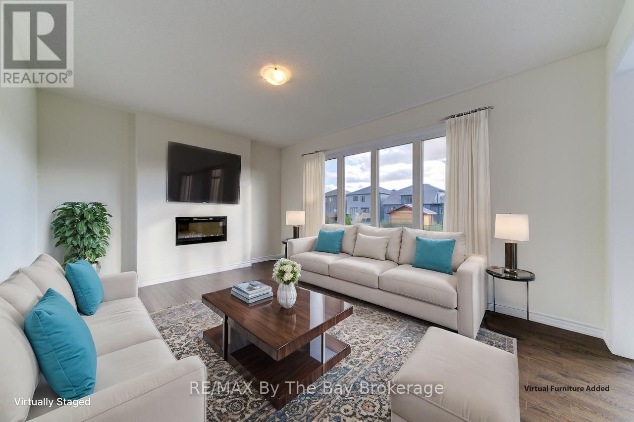 206 MAPLESIDE DRIVE Image 14