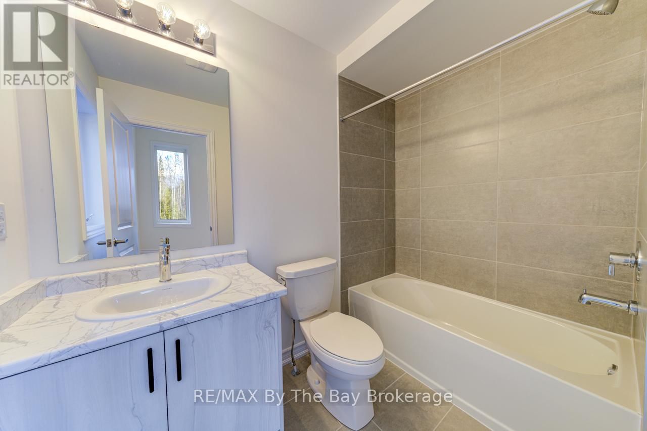 206 MAPLESIDE DRIVE Image 20