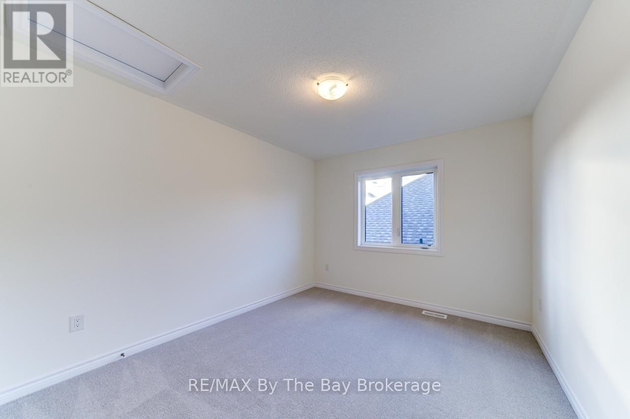 206 MAPLESIDE DRIVE Image 24